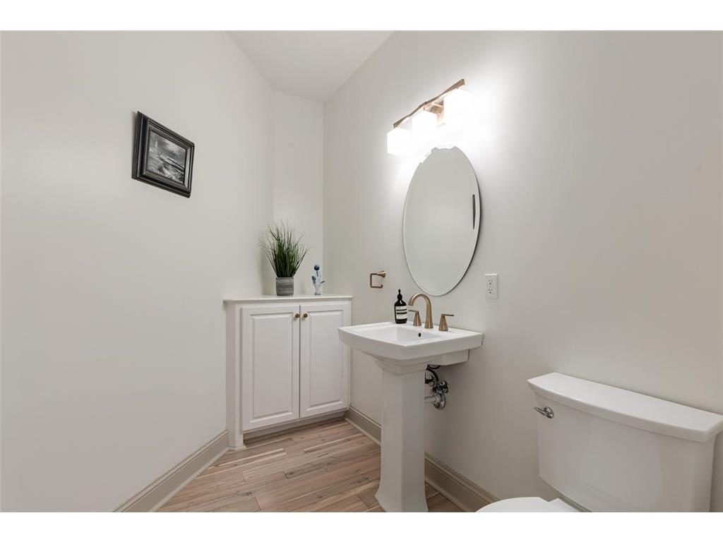 8562 French Curve Eden Prairie MN 55347 7084567 image31