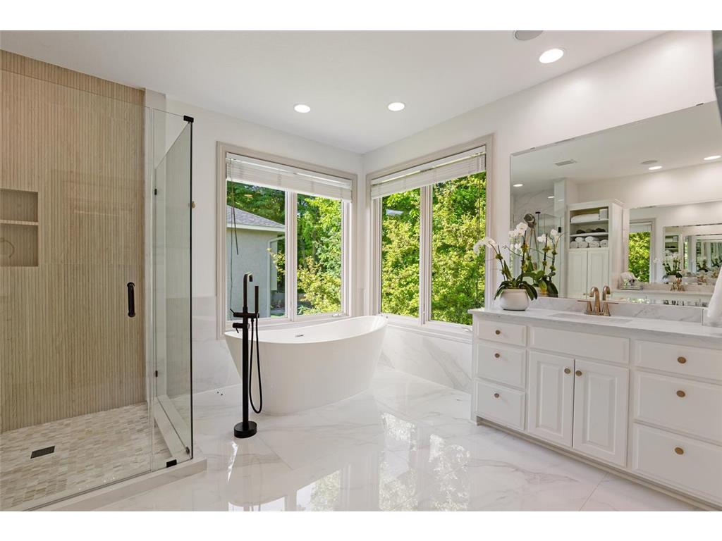 8562 French Curve Eden Prairie MN 55347 7084567 image37