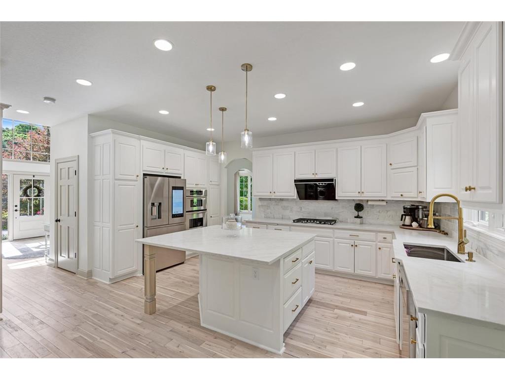 8562 French Curve Eden Prairie MN 55347 7084567 image4