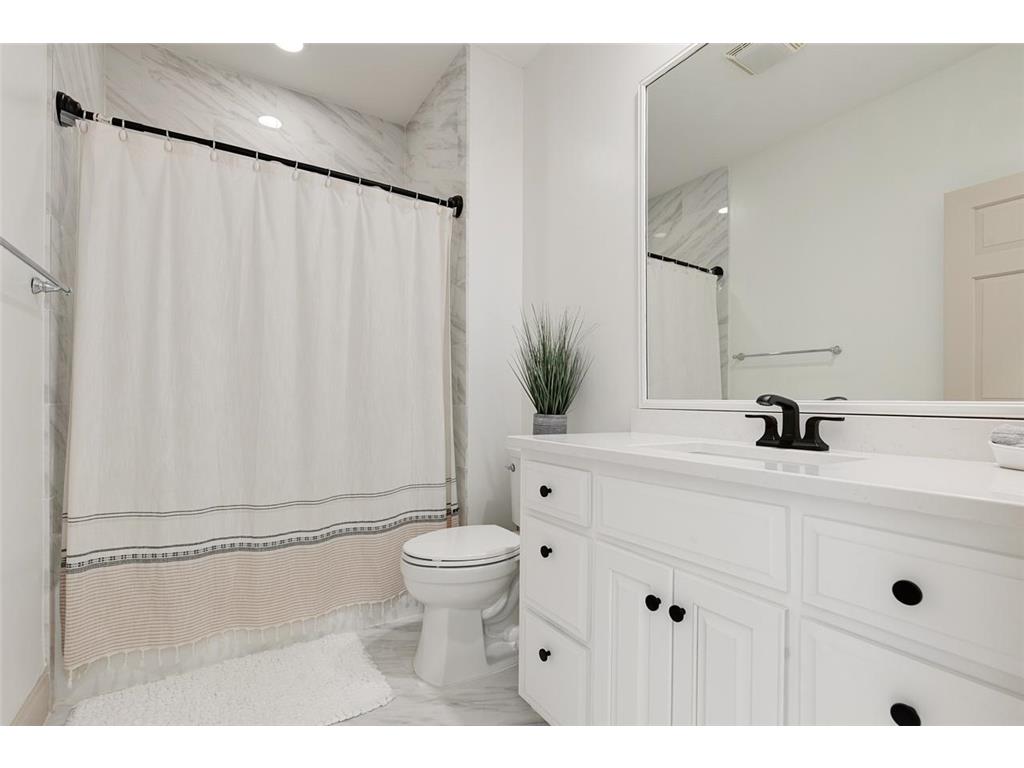 8562 French Curve Eden Prairie MN 55347 7084567 image48