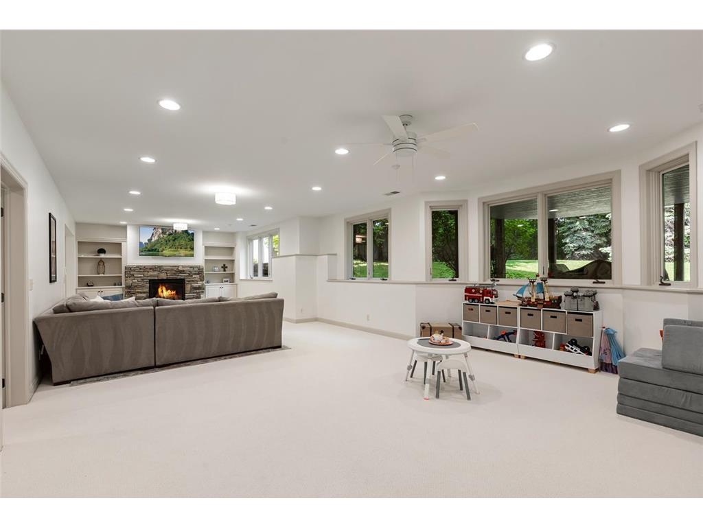 8562 French Curve Eden Prairie MN 55347 7084567 image49