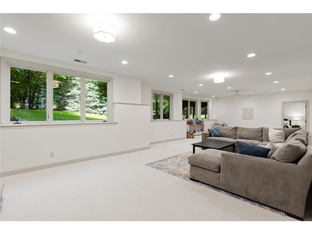 8562 French Curve Eden Prairie MN 55347 7084567 image52