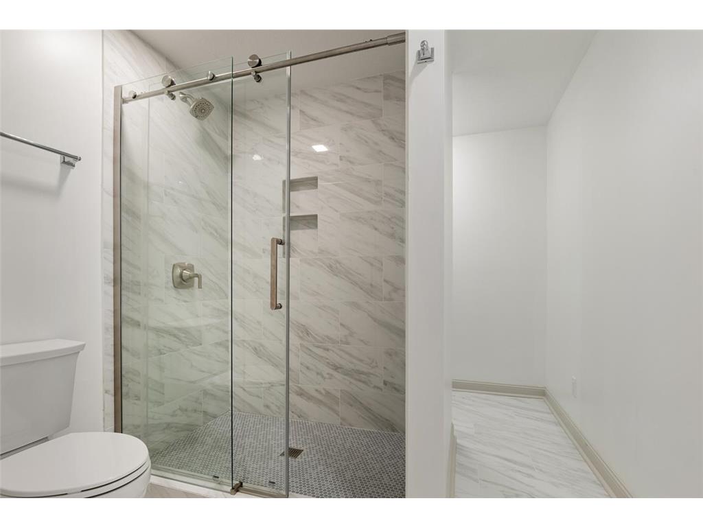 8562 French Curve Eden Prairie MN 55347 7084567 image60