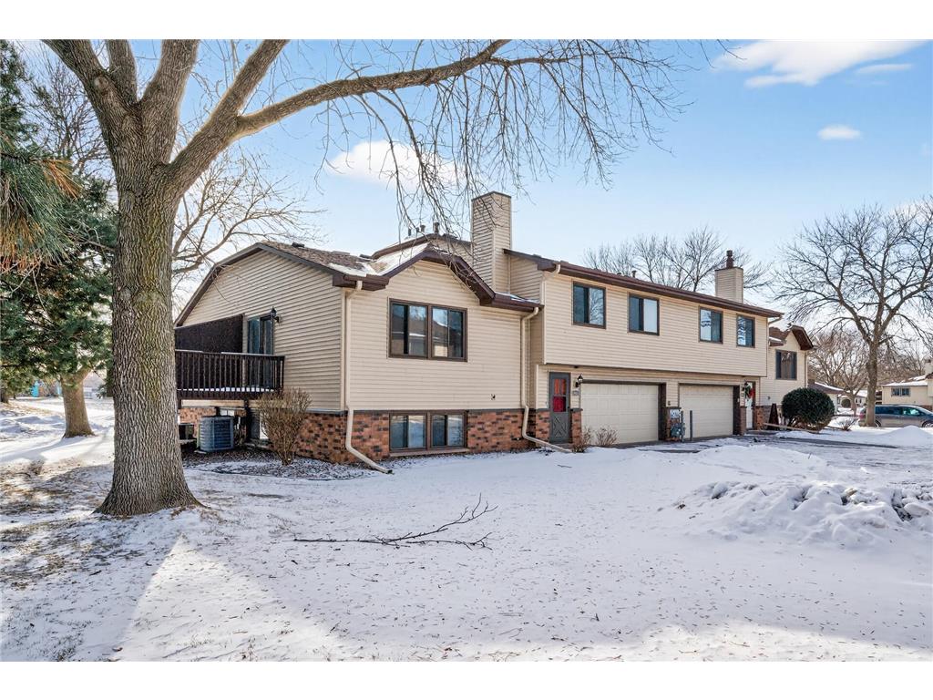 8562 S Maplebrook Circle Brooklyn Park MN 55445 7011650 image1