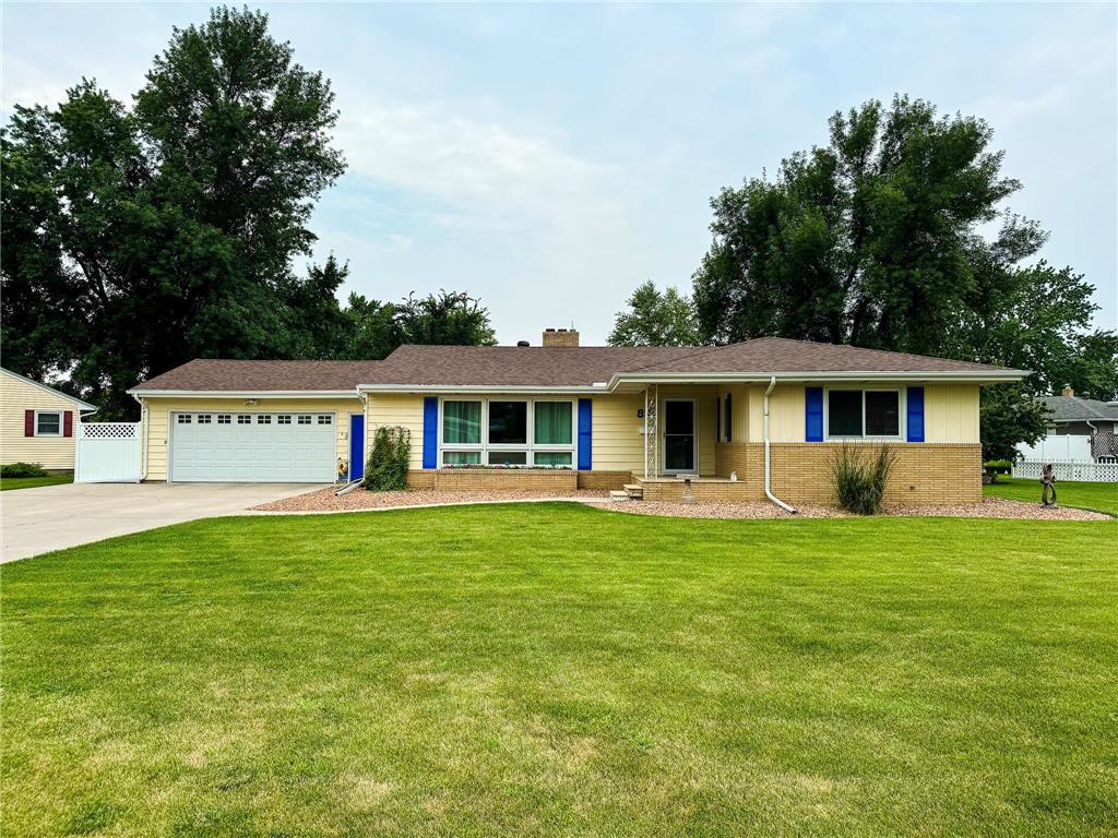 857 3rd Street N Wahpeton ND 58075 6571534 image1