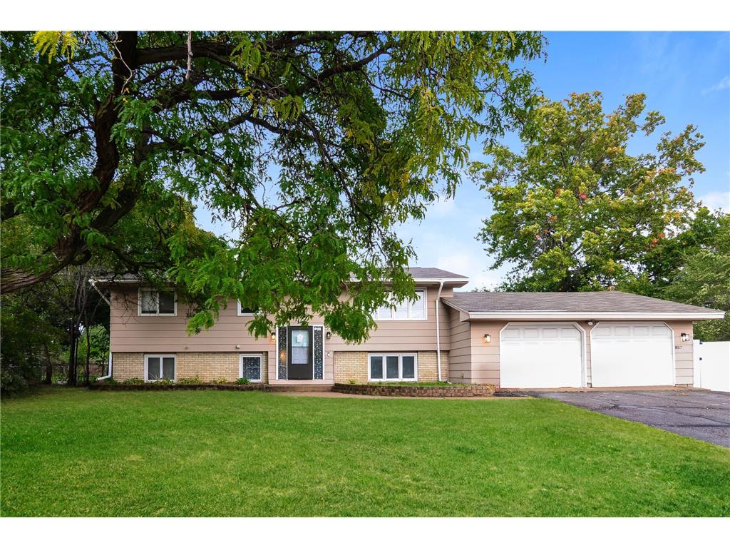 857 81st Avenue NE Spring Lake Park MN 55432 6805514 image1