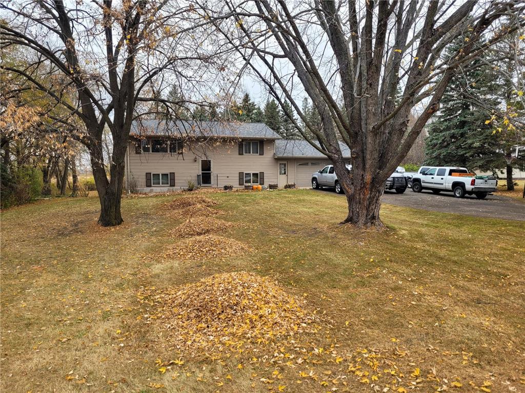 857 Cross Country Lane SW Alexandria MN 56308 6628516 image1