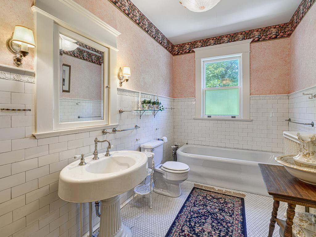 857 Fairmount Avenue Saint Paul MN 55105 6681687 image26