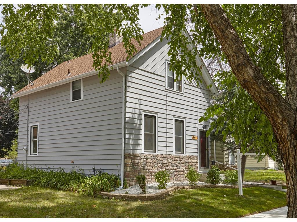 857 Hawthorne Avenue E Saint Paul MN 55106 6399028 image1