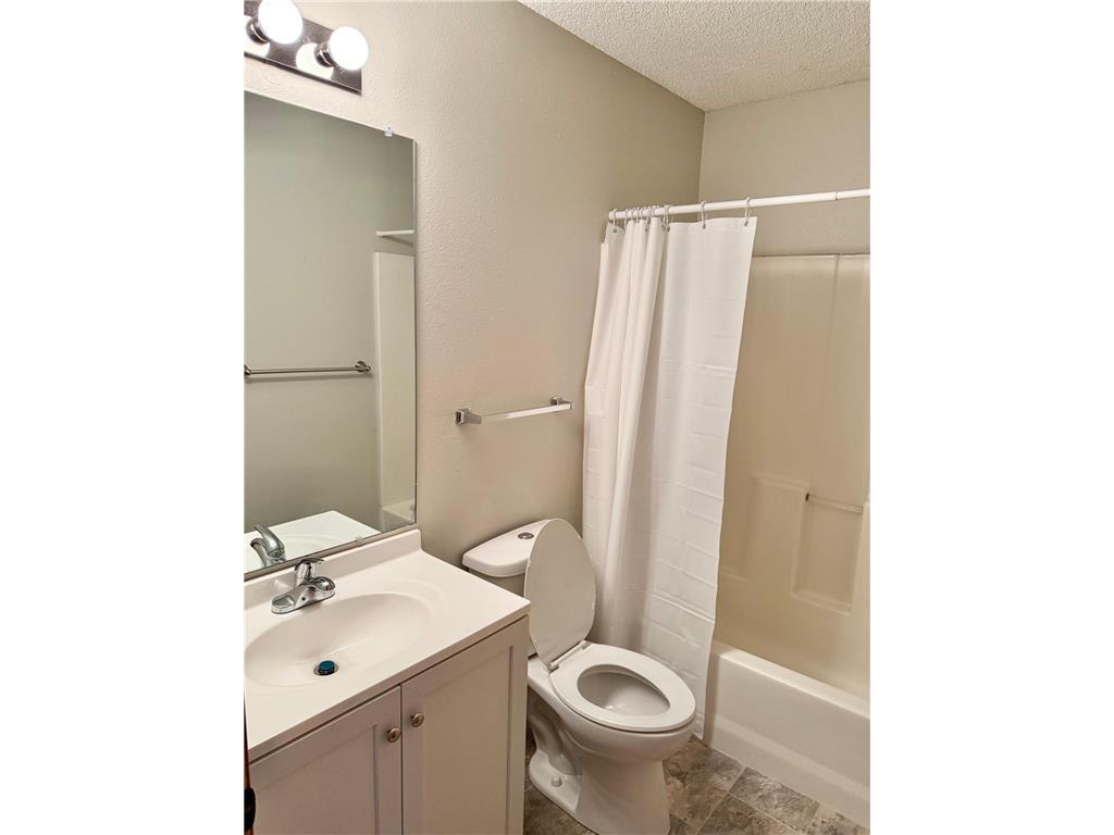 8573 Cardiff Lane Eden Prairie MN 55344 6696138 image20