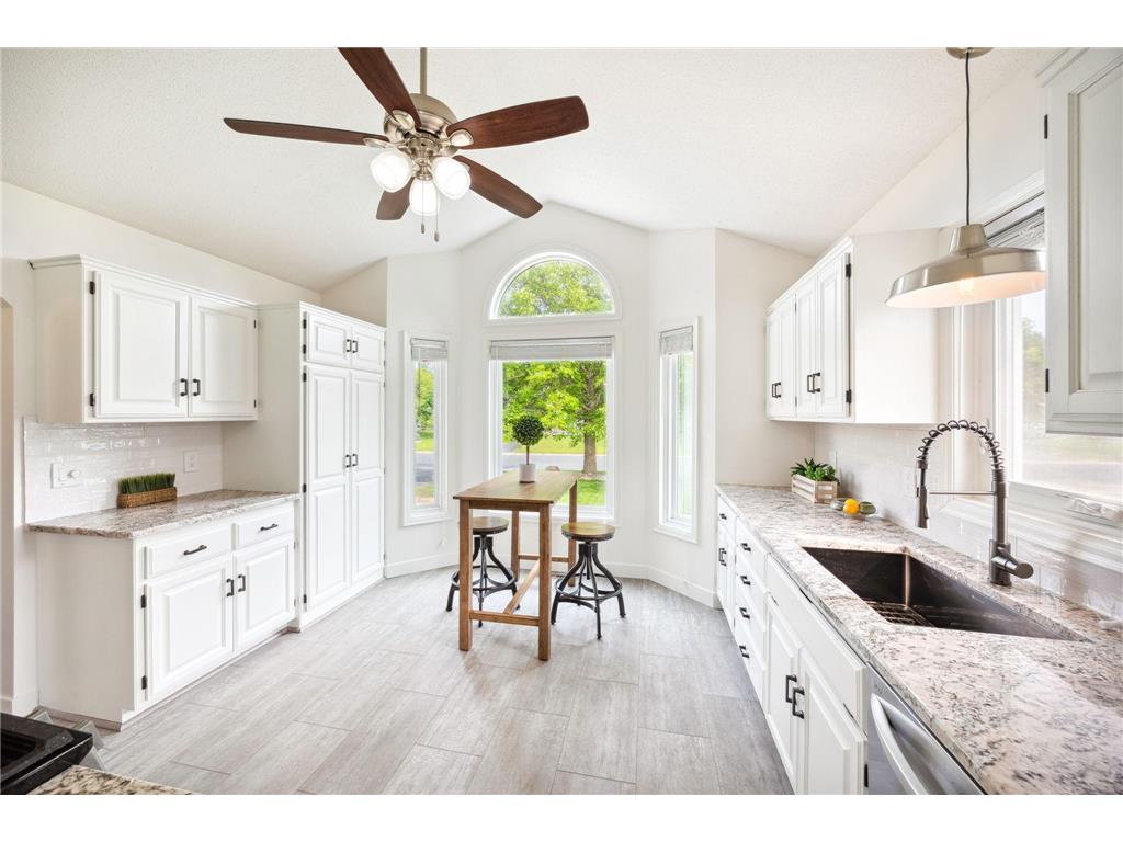 8576 Chanhassen Hills Drive S Chanhassen MN 55317 6720937 image1