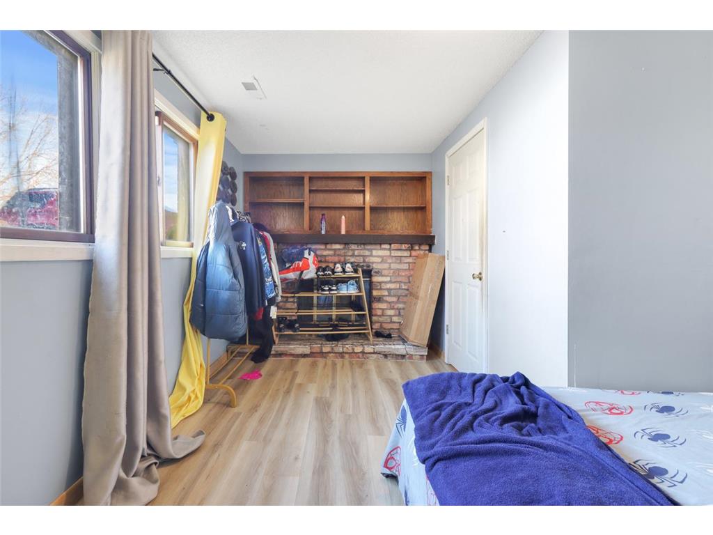 8576 S Maplebrook Circle Brooklyn Park MN 55445 6809283 image12