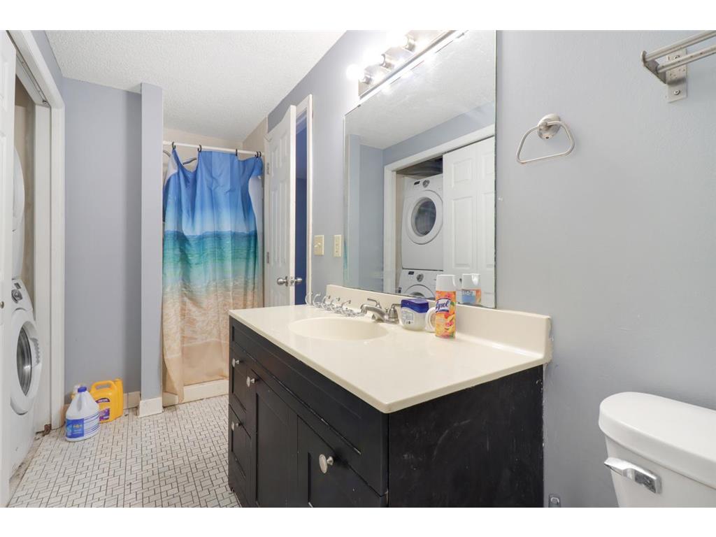 8576 S Maplebrook Circle Brooklyn Park MN 55445 6809283 image16