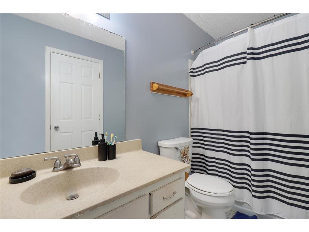 8576 S Maplebrook Circle Brooklyn Park MN 55445 6809283 image21