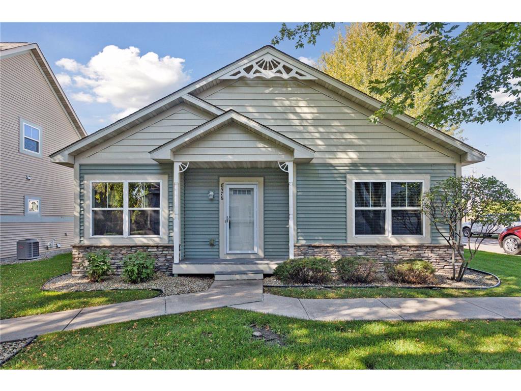 8576 Windsor Lane N Brooklyn Park MN 55443 6813806 image1