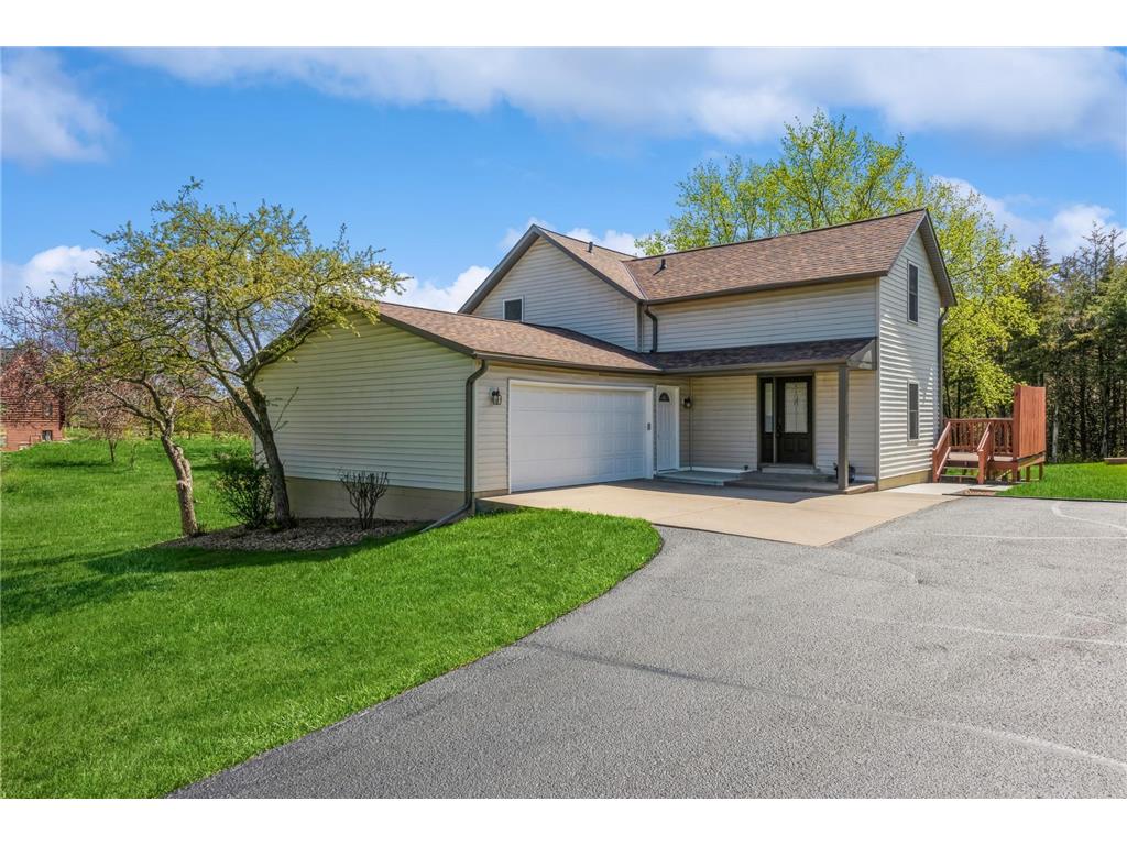858 Bradley Drive Hudson WI 54016 6524878 image1