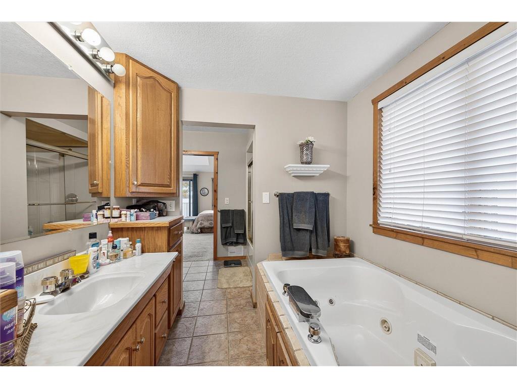 8580 215th Street N Forest Lake MN 55025 - Forest 6806449 image56