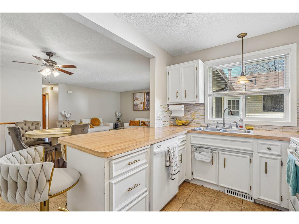 8582 134th Street W Apple Valley MN 55124 7060532 image10