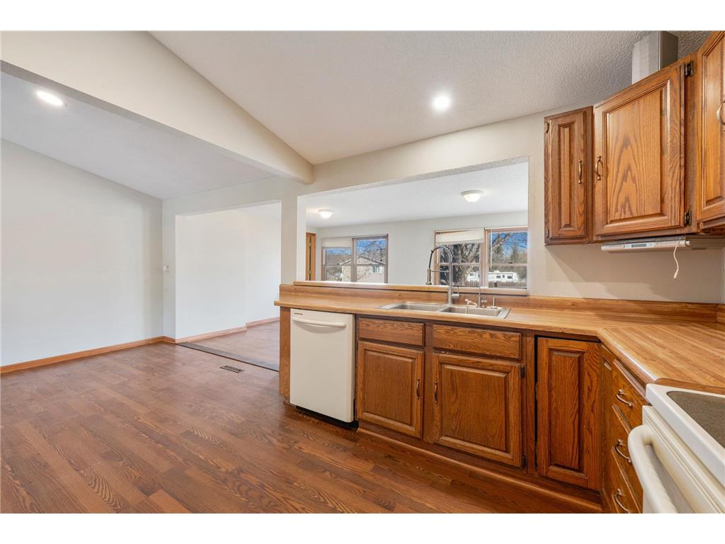 8586 Jason Avenue NE Monticello MN 55362 7041681 image9