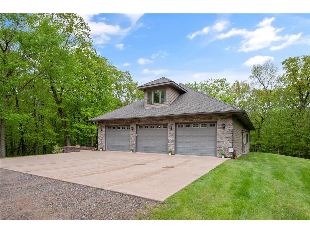 859 527th Circle, Stanchfield, MN 55080 MLS 6203600 Edina Realty