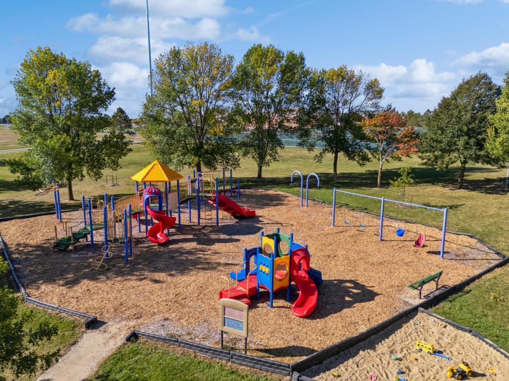 859 Londonderry Lane NW Rochester MN 55901 7012800 image7