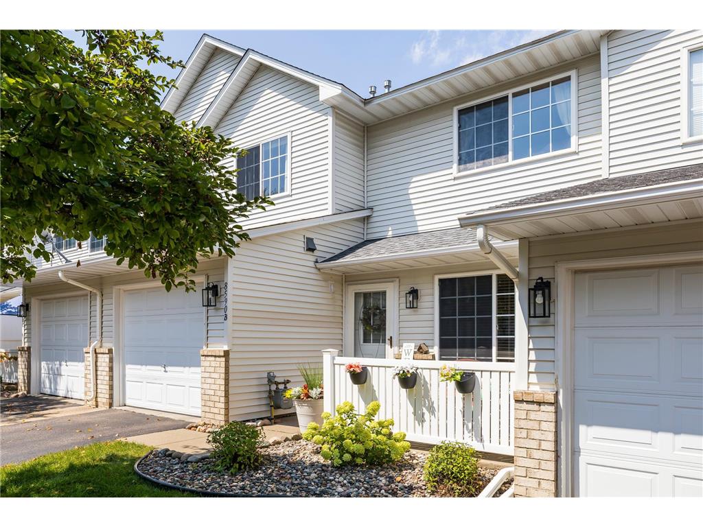 8590 Quarry Ridge Lane #B Woodbury MN 55125 6768815 image1