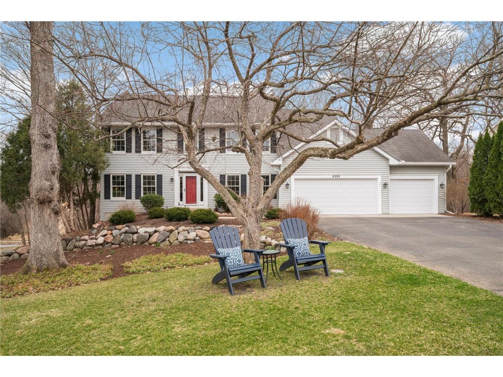 8595 Drake Court Chanhassen MN 55317 - Susan Lake 7034617 image1