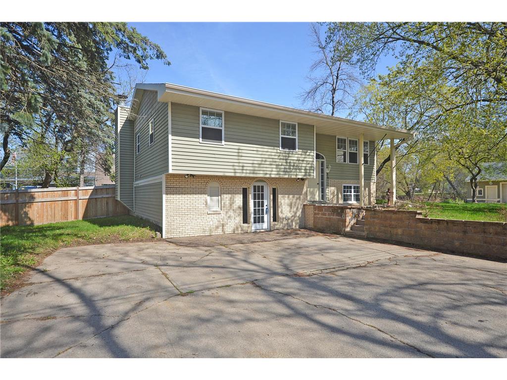 86 Glenmar Avenue Mahtomedi MN 55115 6524244 image1