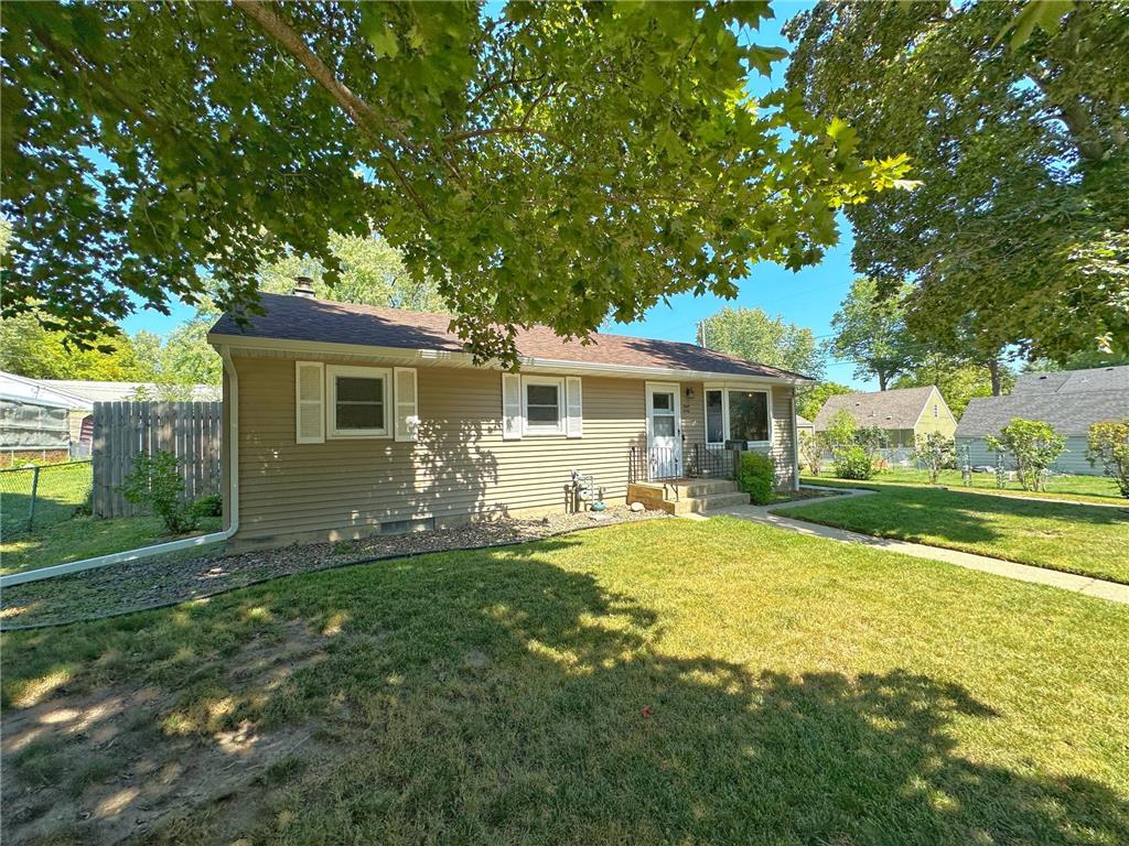 860 11th Street SW Faribault MN 55021 6429162 image1