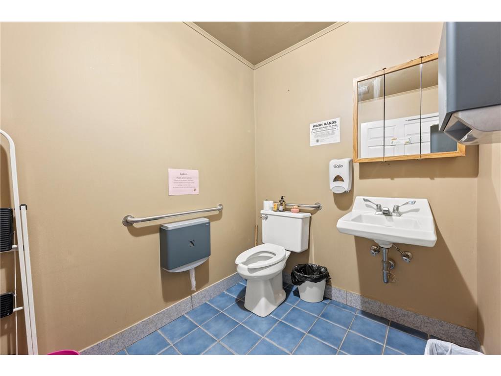 860 Main Street Baldwin WI 54002 6798499 image16