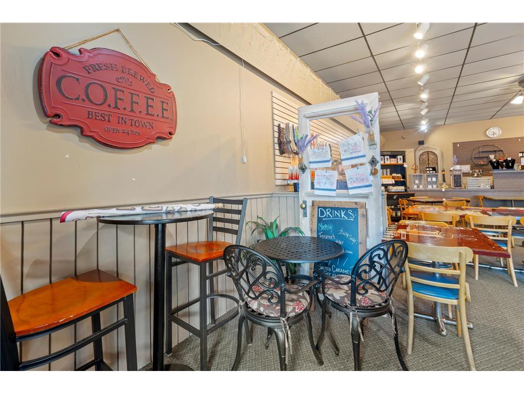 860 Main Street Baldwin WI 54002 6798499 image4