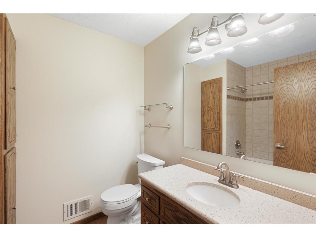 8600 176th Avenue NW Anoka MN 55303 7074862 image15