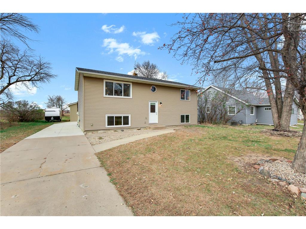 8600 1st Avenue W Clear Lake MN 55319 6818890 image1