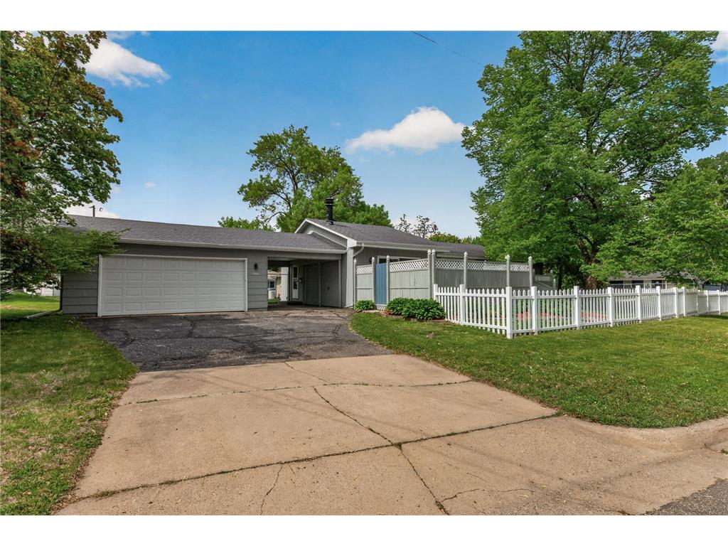 8600 31st Avenue N Crystal MN 55427 7058426 image1