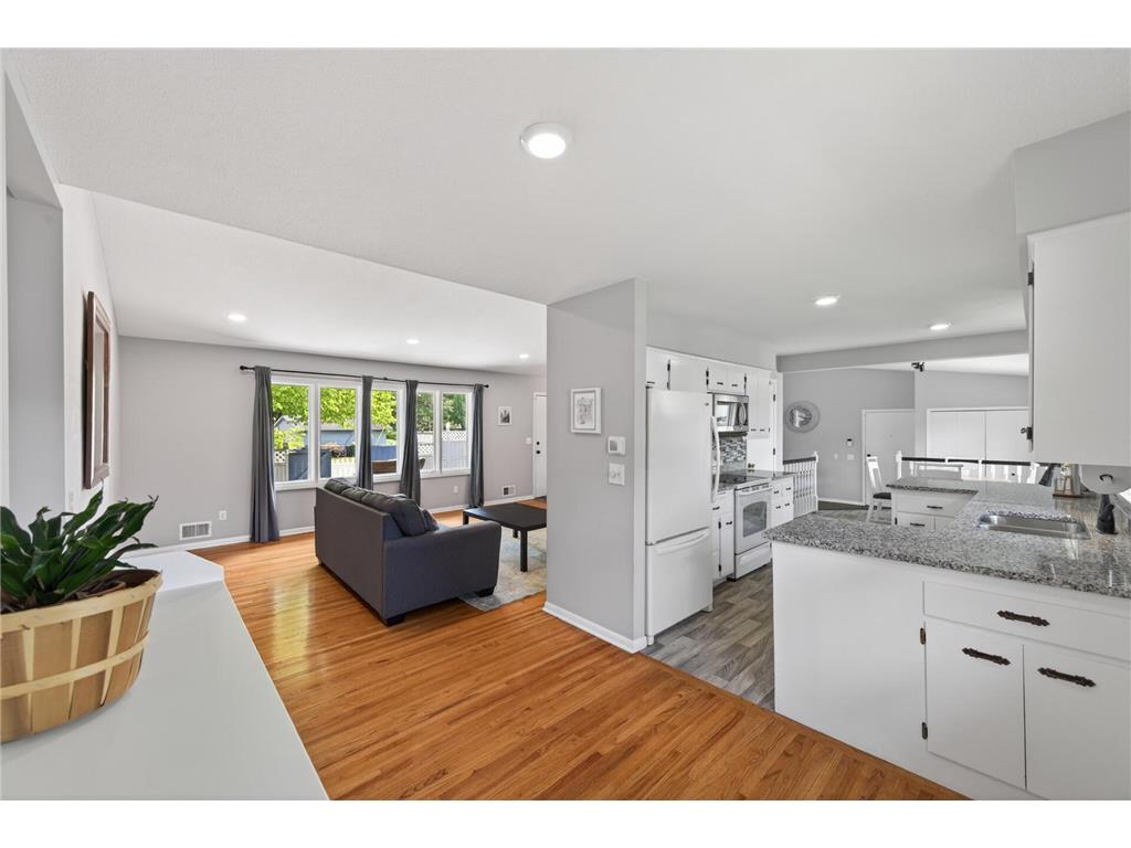 8600 31st Avenue N Crystal MN 55427 7058426 image19