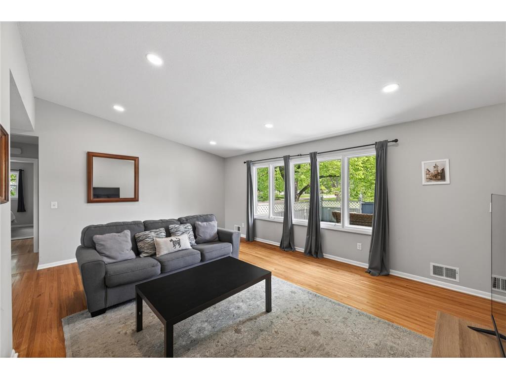 8600 31st Avenue N Crystal MN 55427 7058426 image20