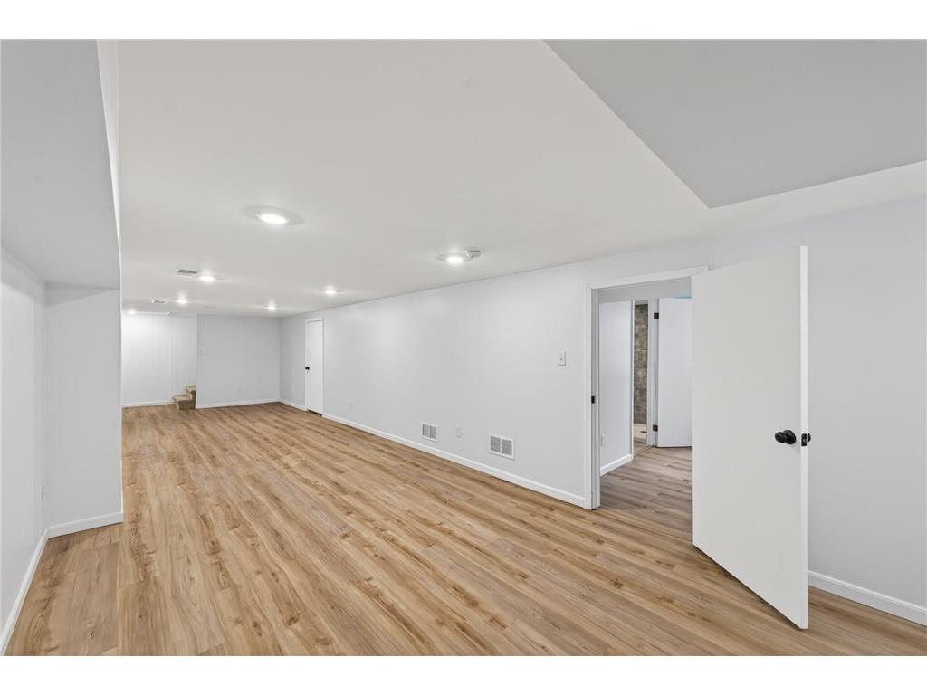 8600 31st Avenue N Crystal MN 55427 7058426 image38