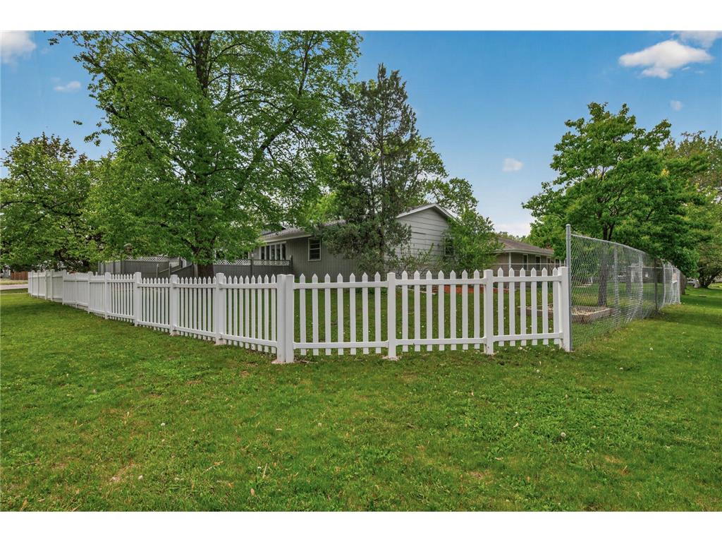 8600 31st Avenue N Crystal MN 55427 7058426 image4