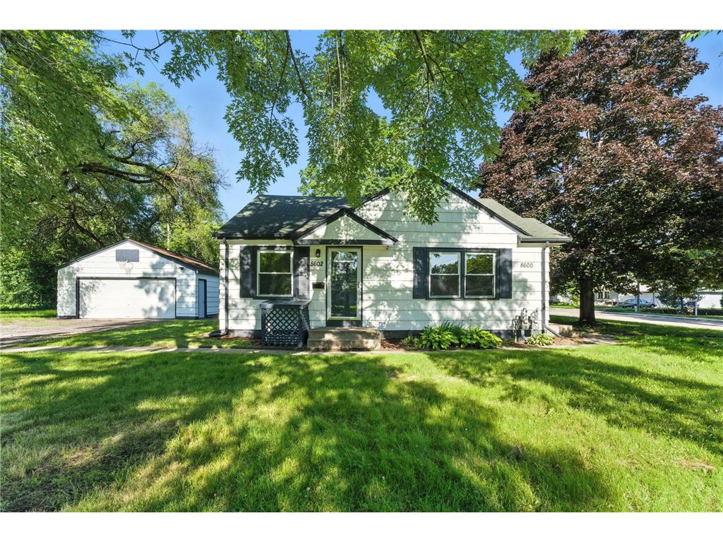 8600 Bryant Avenue S Bloomington MN 55420 6757098 image1