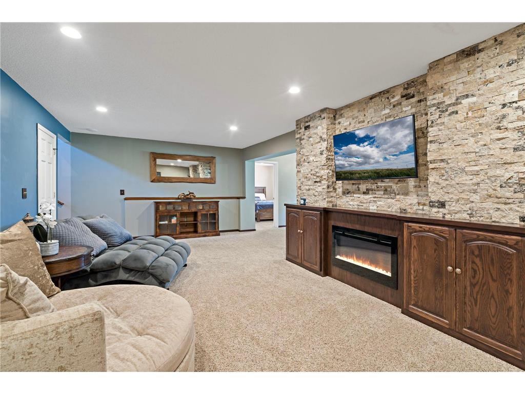 8600 Pineview Lane N Maple Grove MN 55369 7071703 image32