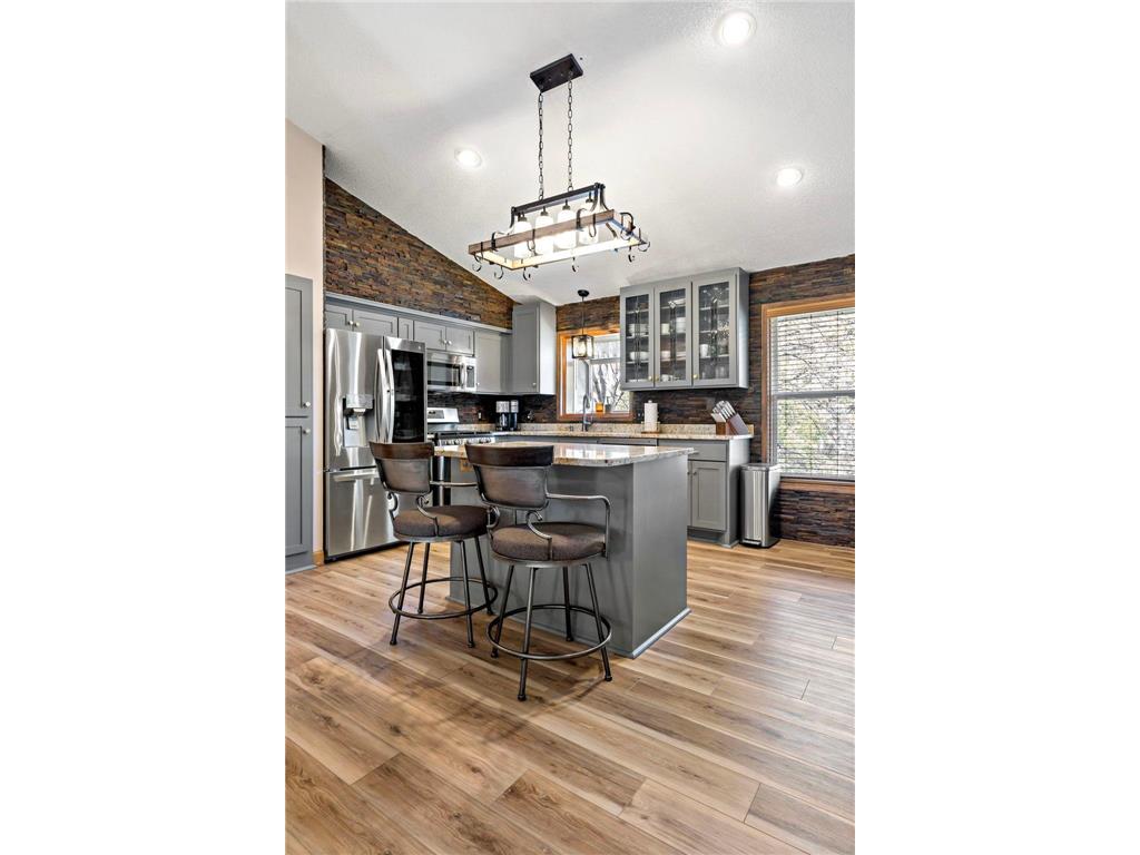 8600 Pineview Lane N Maple Grove MN 55369 7071703 image6