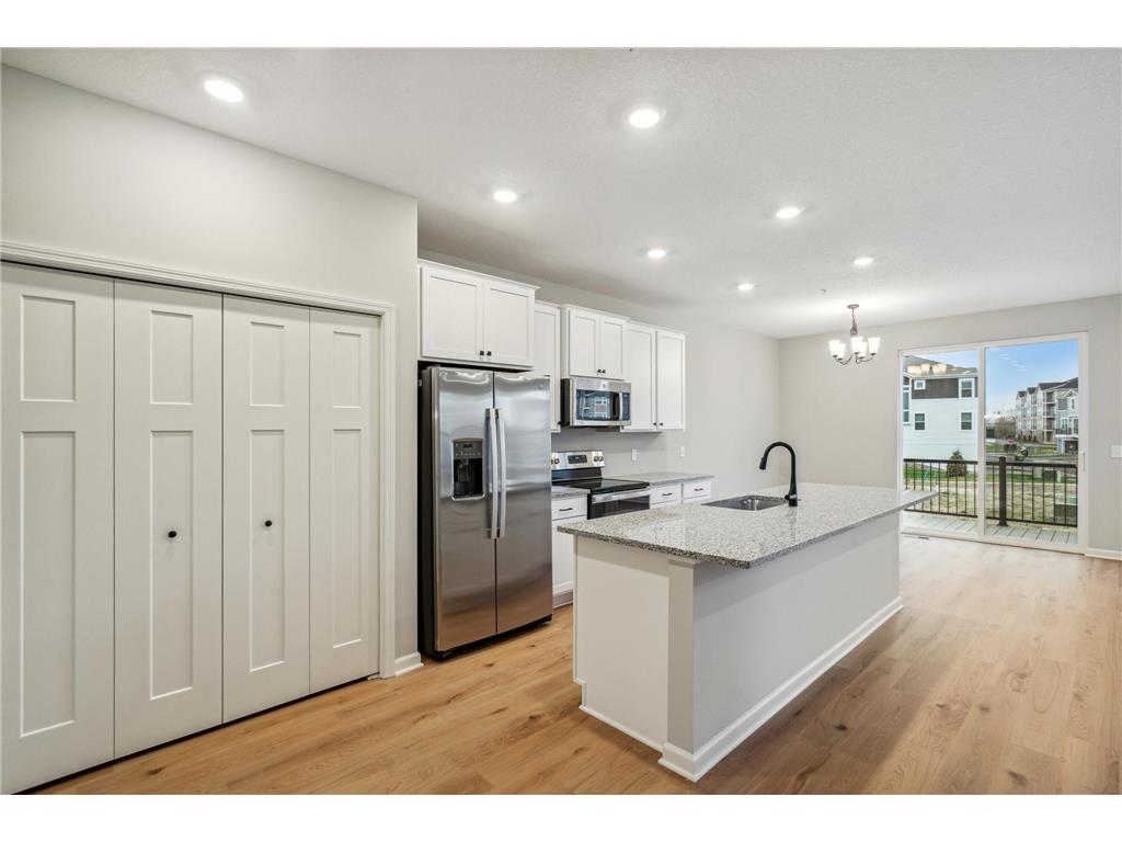 8608 London Circle NE #A Blaine MN 55449 6447405 image1