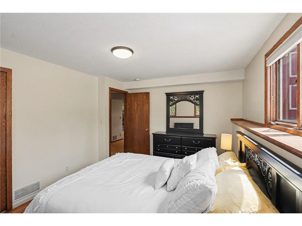8608 Mattson Brook Lane Brooklyn Park MN 55444 7039857 image20
