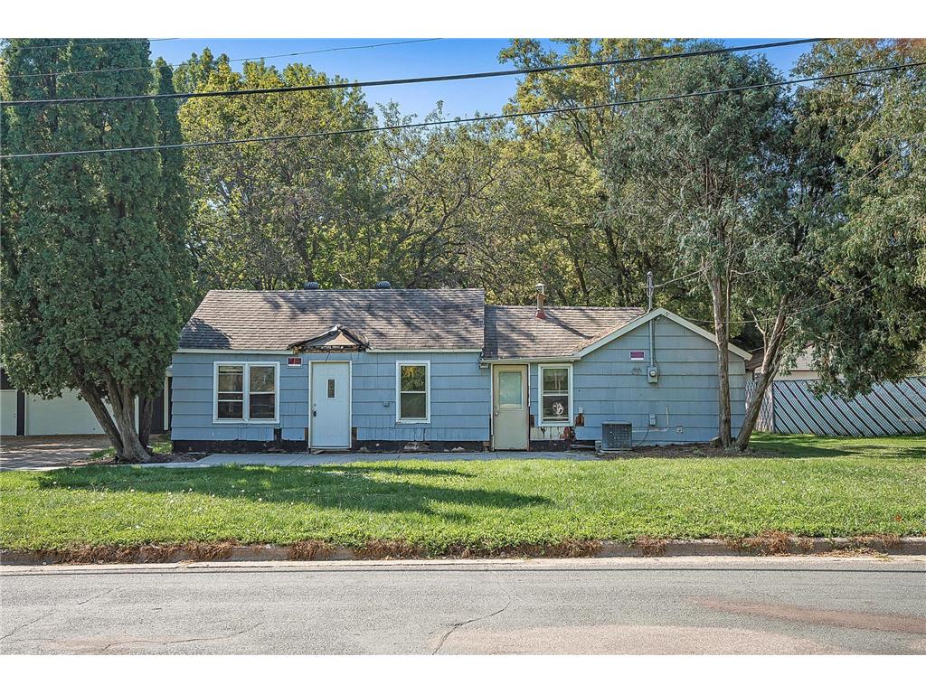 8609 Green Haven Drive, Brooklyn Park, MN 55445 MLS 6262675 Edina