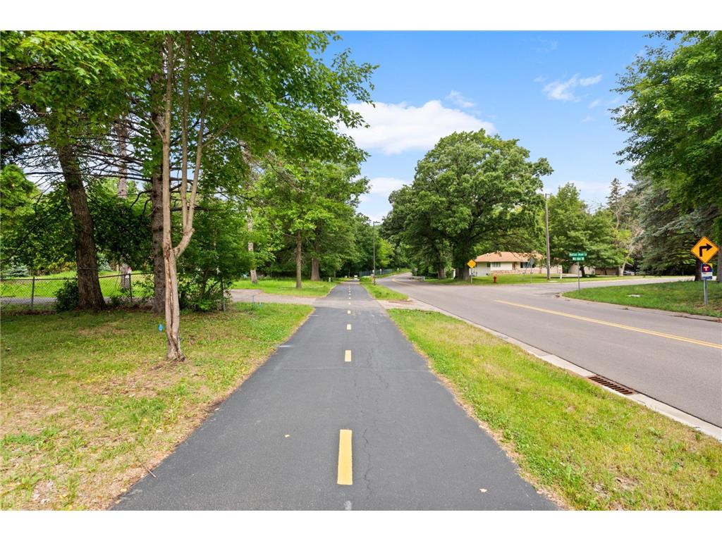 8609 W River Road Brooklyn Park MN 55444 7091818 image25