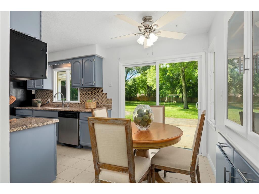 8609 W River Road Brooklyn Park MN 55444 7091818 image6