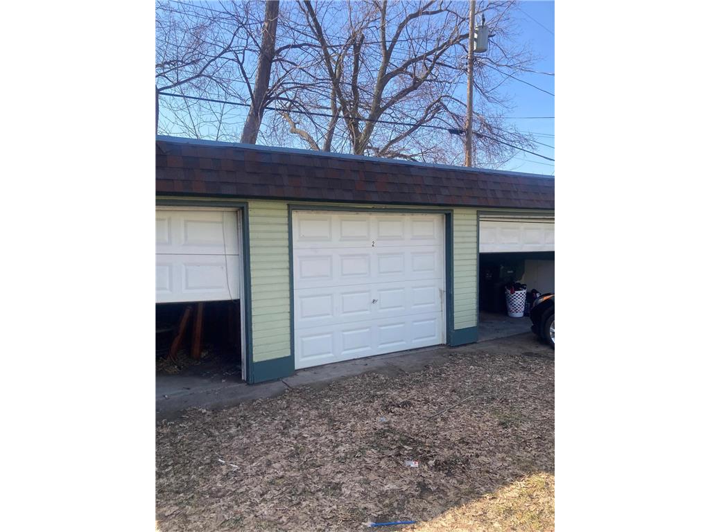 861 Burr Street Saint Paul MN 55130 7060413 image3
