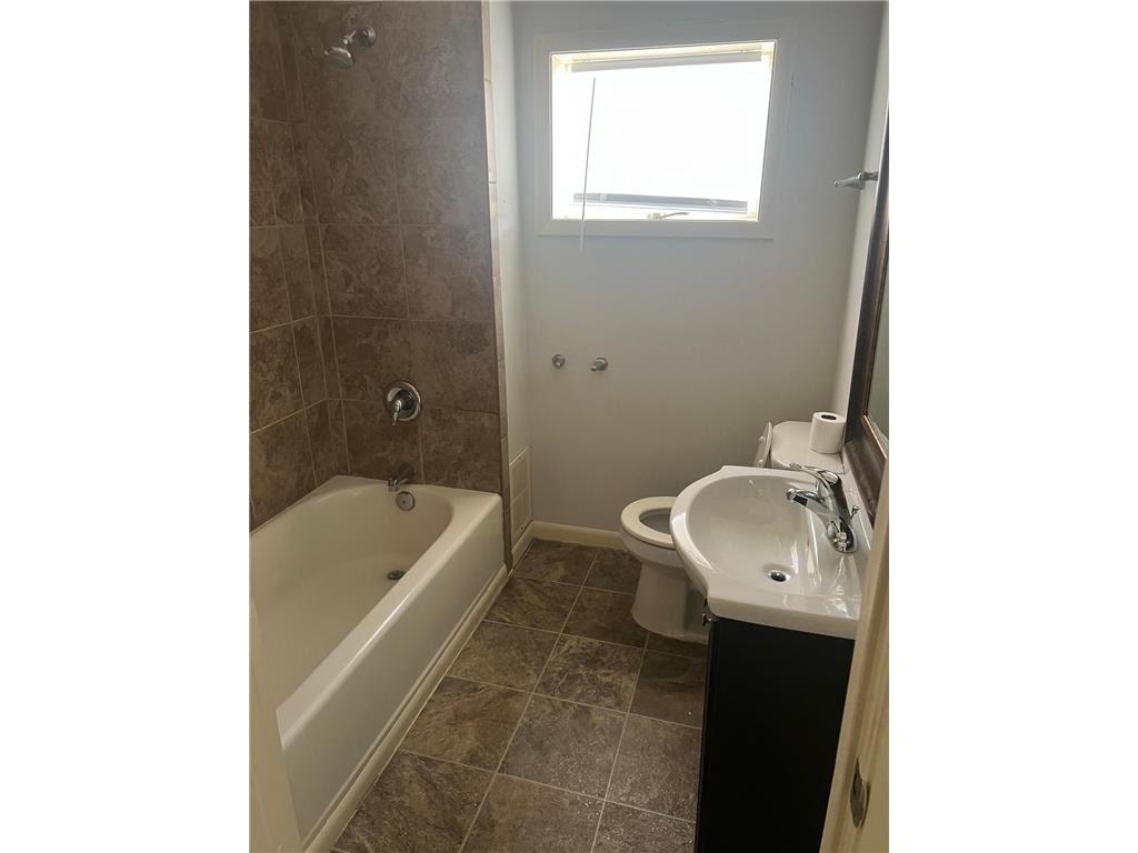 861 Burr Street Saint Paul MN 55130 7060413 image9
