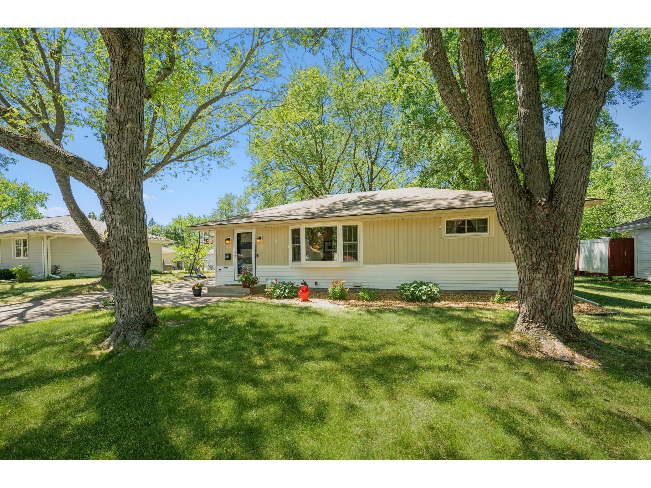 8612 Thomas Avenue S, Bloomington, MN 55431 MLS 6012852 Edina Realty