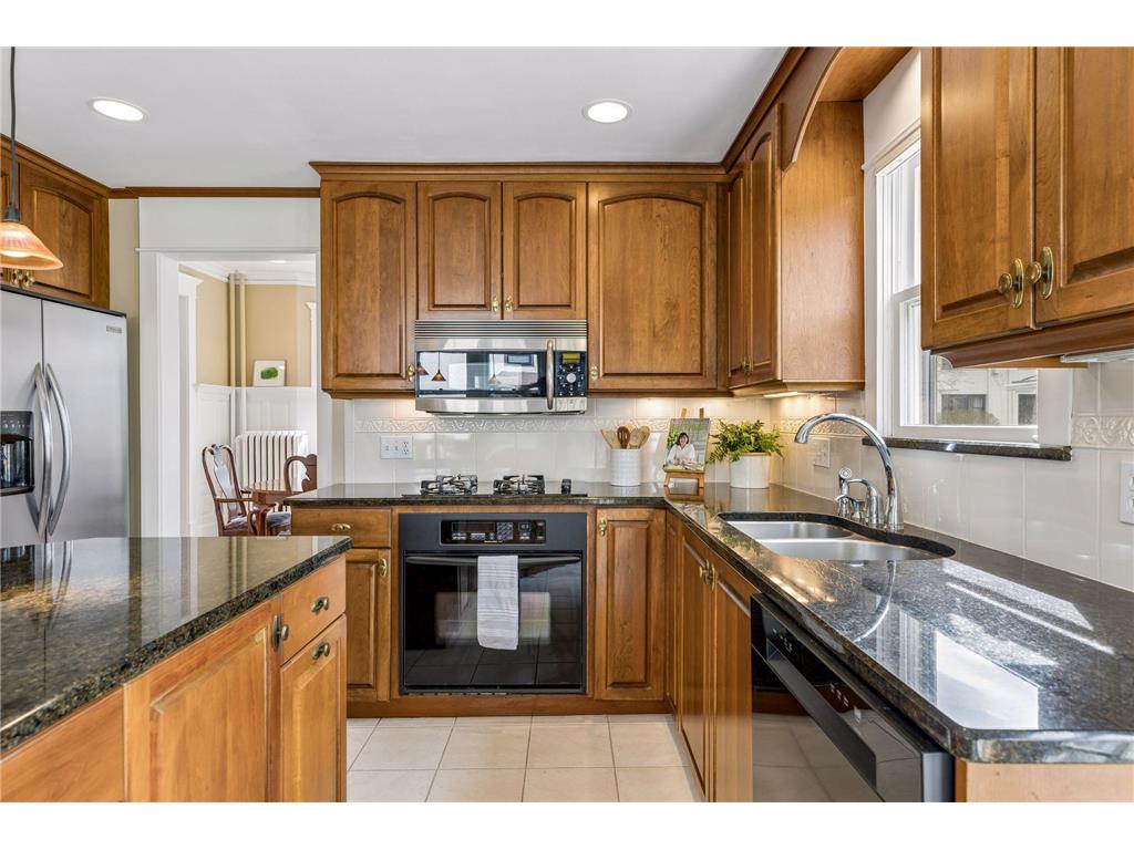 862 Linwood Avenue Saint Paul MN 55105 6806069 image19